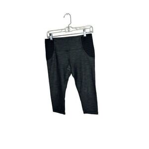 Lululemon Crop Pants.‎ Size 8.